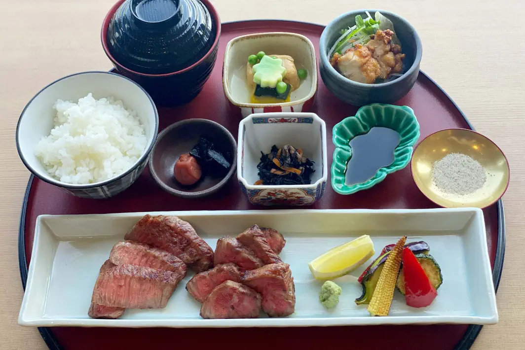 京都牛ステーキセットの写真